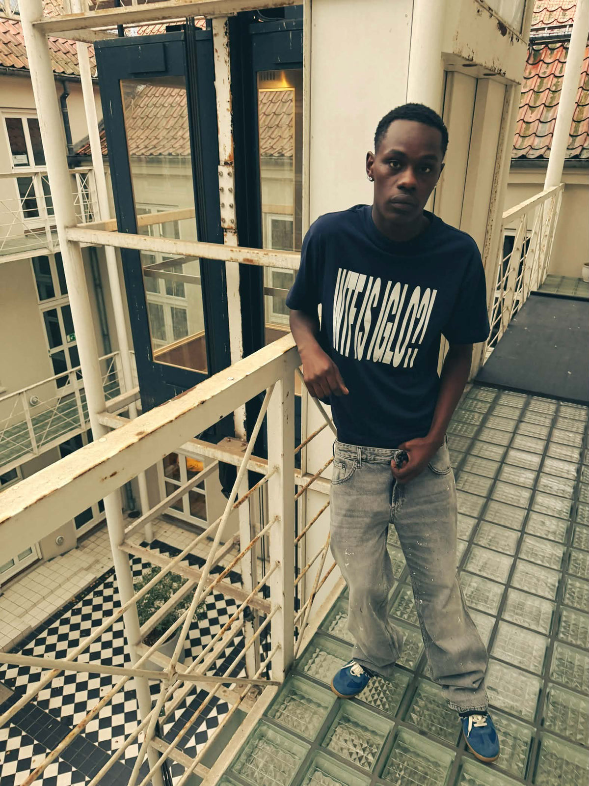 WTF IS IGLO Tee - Navy