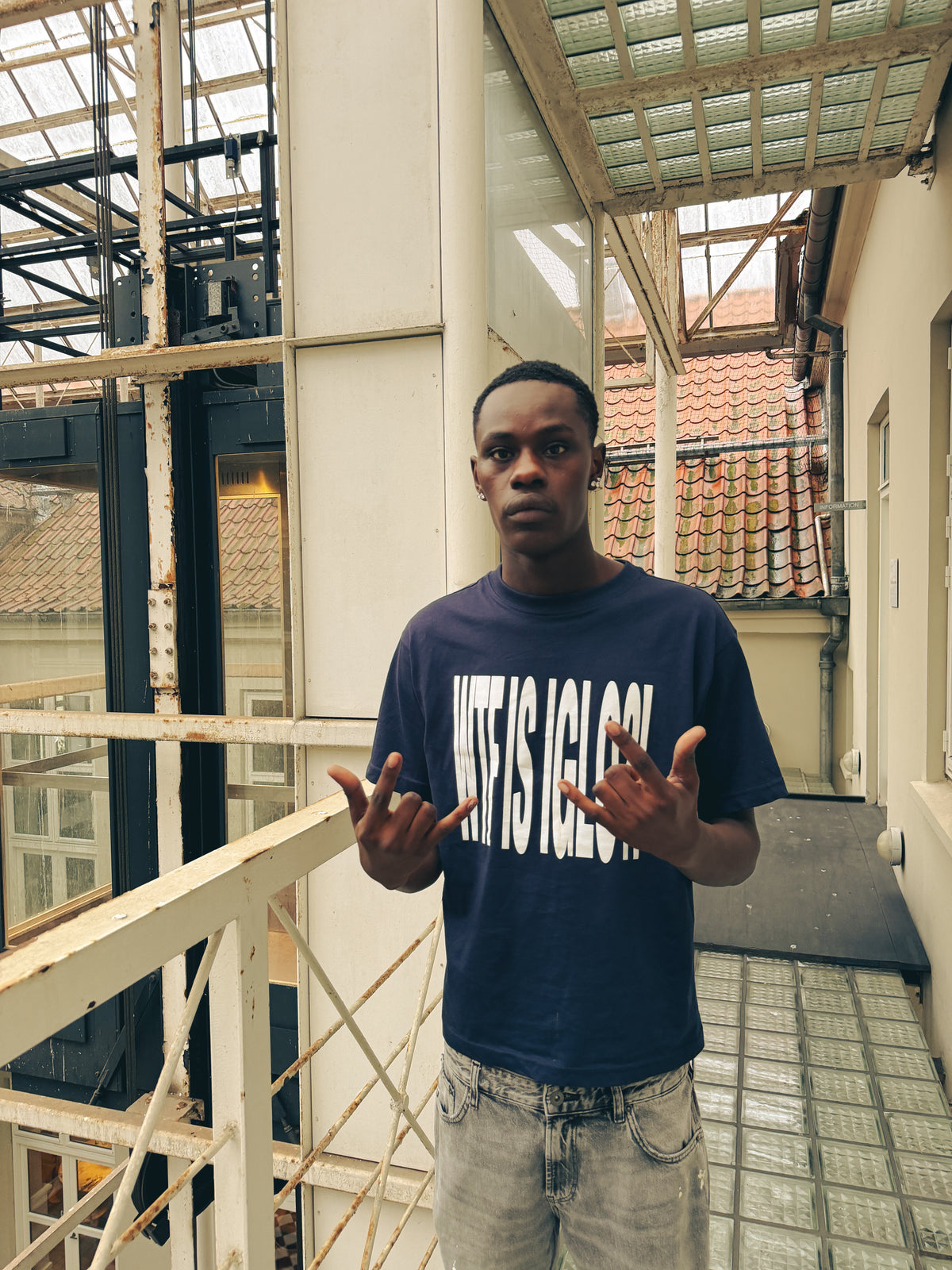 WTF IS IGLO Tee - Navy